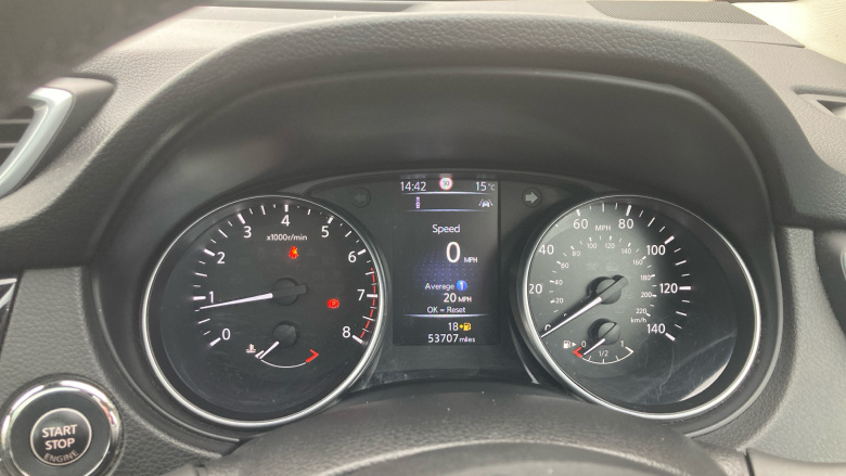 Nissan Qashqai 1.2 DiG-T N-Connecta 5dr Petrol Hatchback